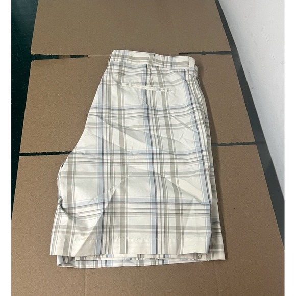 PGA Tour‎ Plaid Golf Shorts - Picture 7 of 16